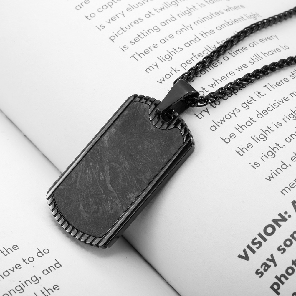 Koolstofvezel hanger roestvrij - Men Accessories List recensie en prijs