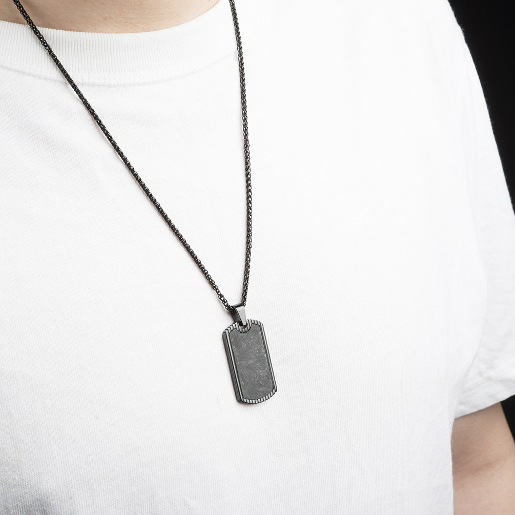 Koolstofvezel hanger roestvrij - Men Accessories List recensie en prijs